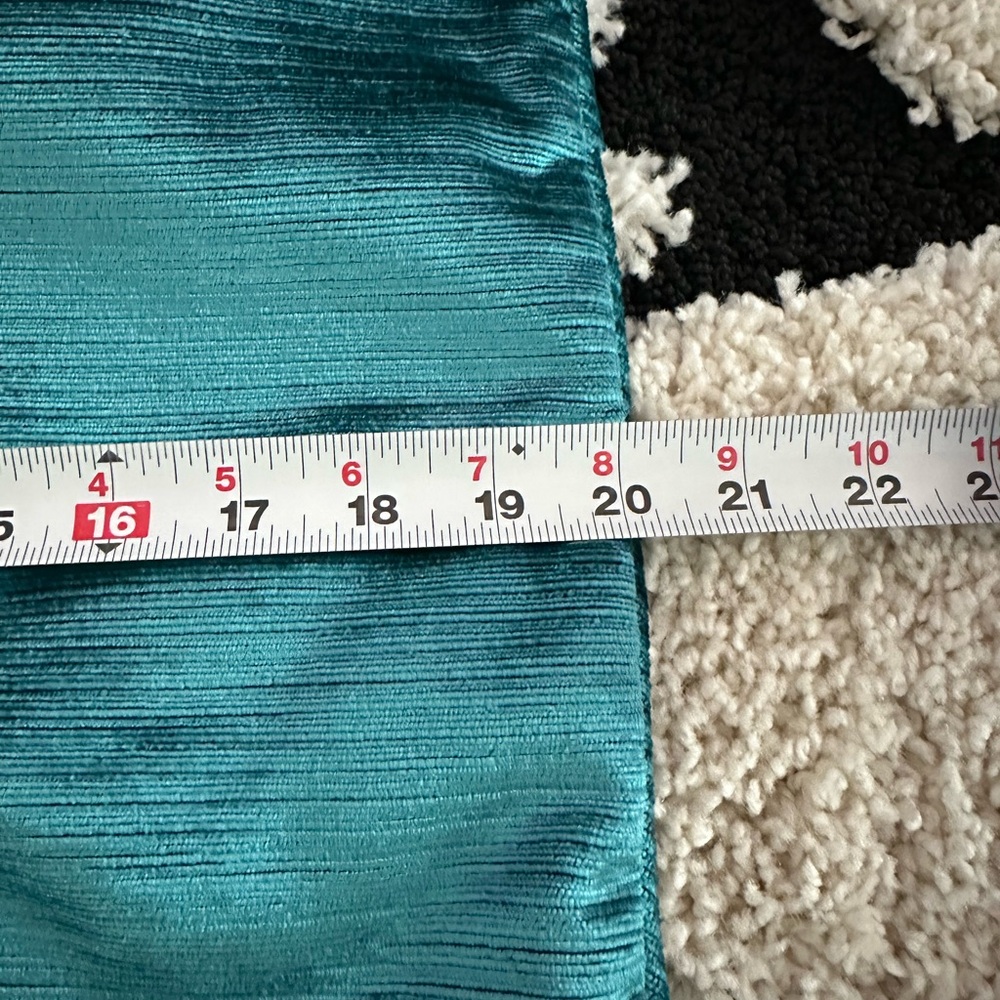 20x20 Pier 1 Blue Velvet Pillow Covers (Set of 2) - Picture 4 of 5